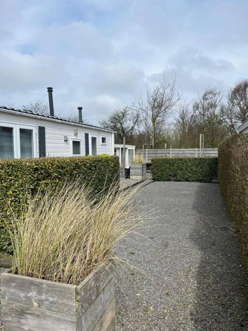 Chalet + Tiny House Nabij Strand Petten Extérieur photo