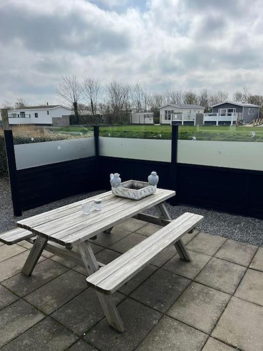 Chalet + Tiny House Nabij Strand Petten Extérieur photo