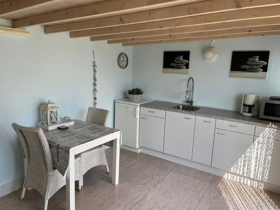 Chalet + Tiny House Nabij Strand Petten Extérieur photo